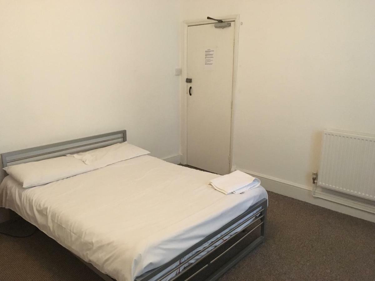 Canberra Guest House เวลลิงเบรอ ภายนอก รูปภาพ