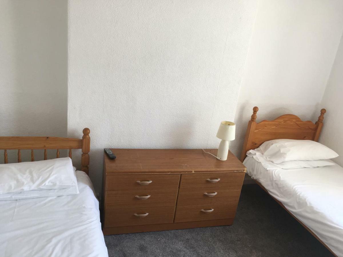 Canberra Guest House เวลลิงเบรอ ภายนอก รูปภาพ