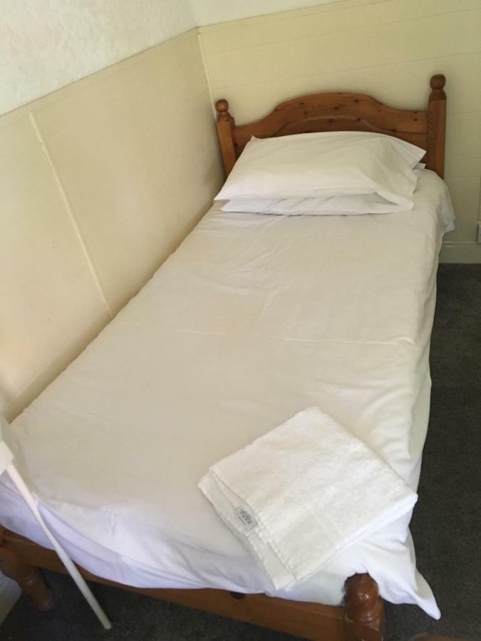 Canberra Guest House เวลลิงเบรอ ภายนอก รูปภาพ